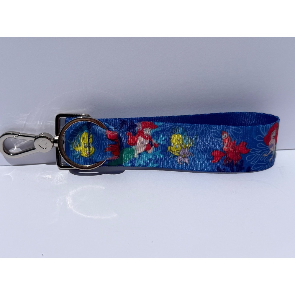Harveys Seatbelt The Little Mermaid Ariel & Flounder Click N Go CNG Keychain - Picture 3 of 14